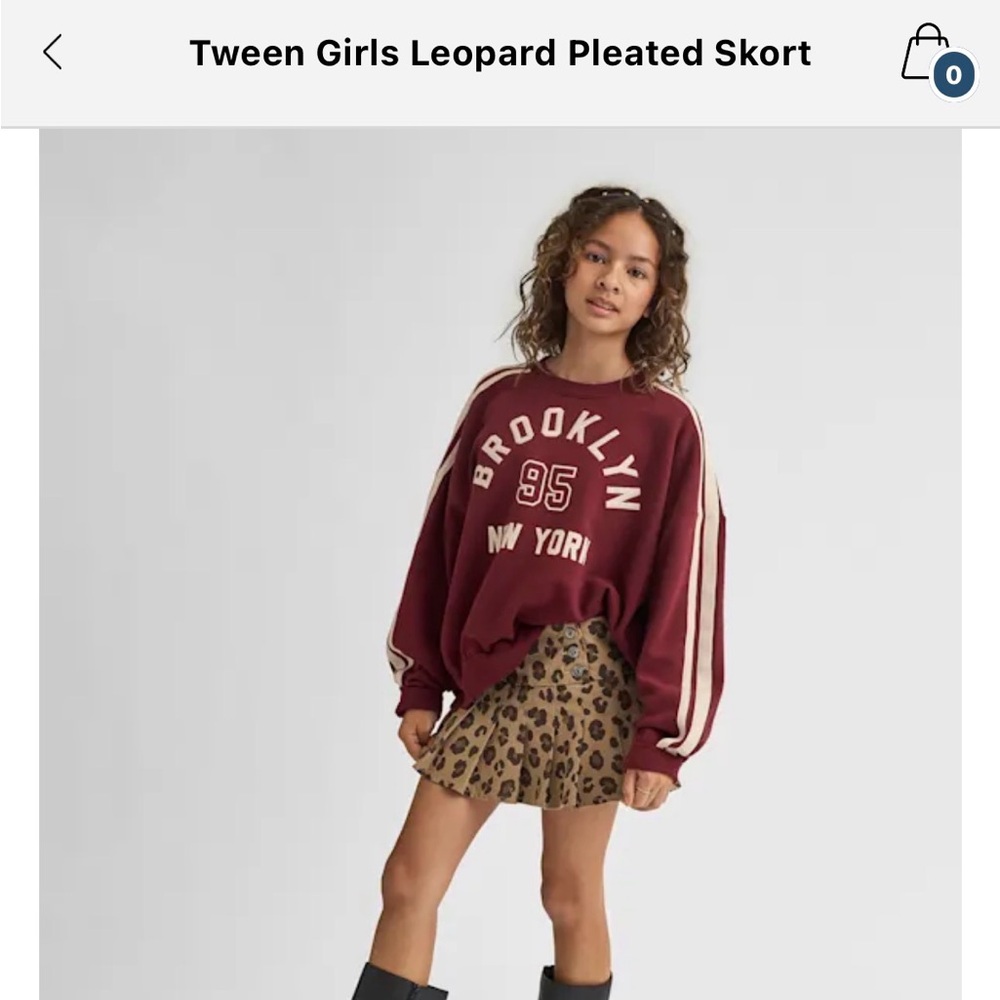 Tween girls, leopard pleated skirt